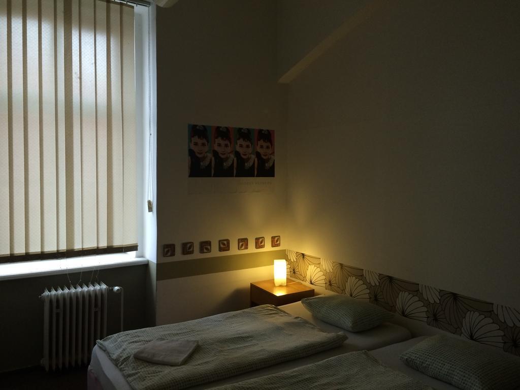 Charles Square Hostel Prag Dış mekan fotoğraf