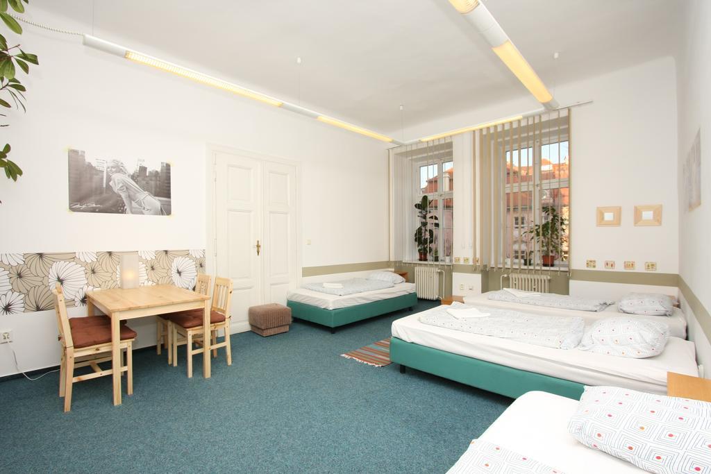 Charles Square Hostel Prag Oda fotoğraf