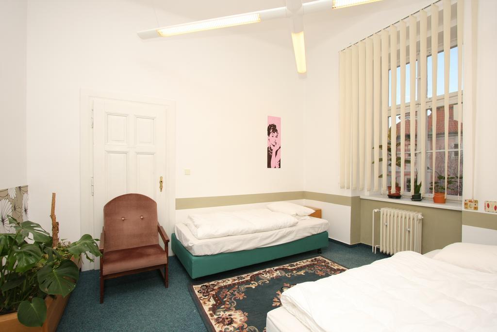 Charles Square Hostel Prag Oda fotoğraf